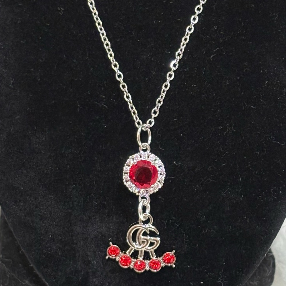 Gucci stamped zipper pull on unbranded necklace - Picture 3 of 5